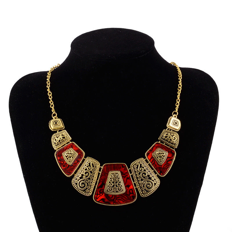 Bohemian Style Scalloped Necklace