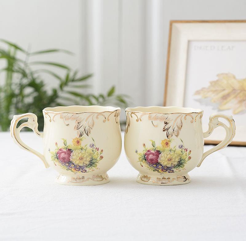 Flowering Shrubs Pattern Golden Leaves Porcelain Sugar and Creamer Bowl Set
