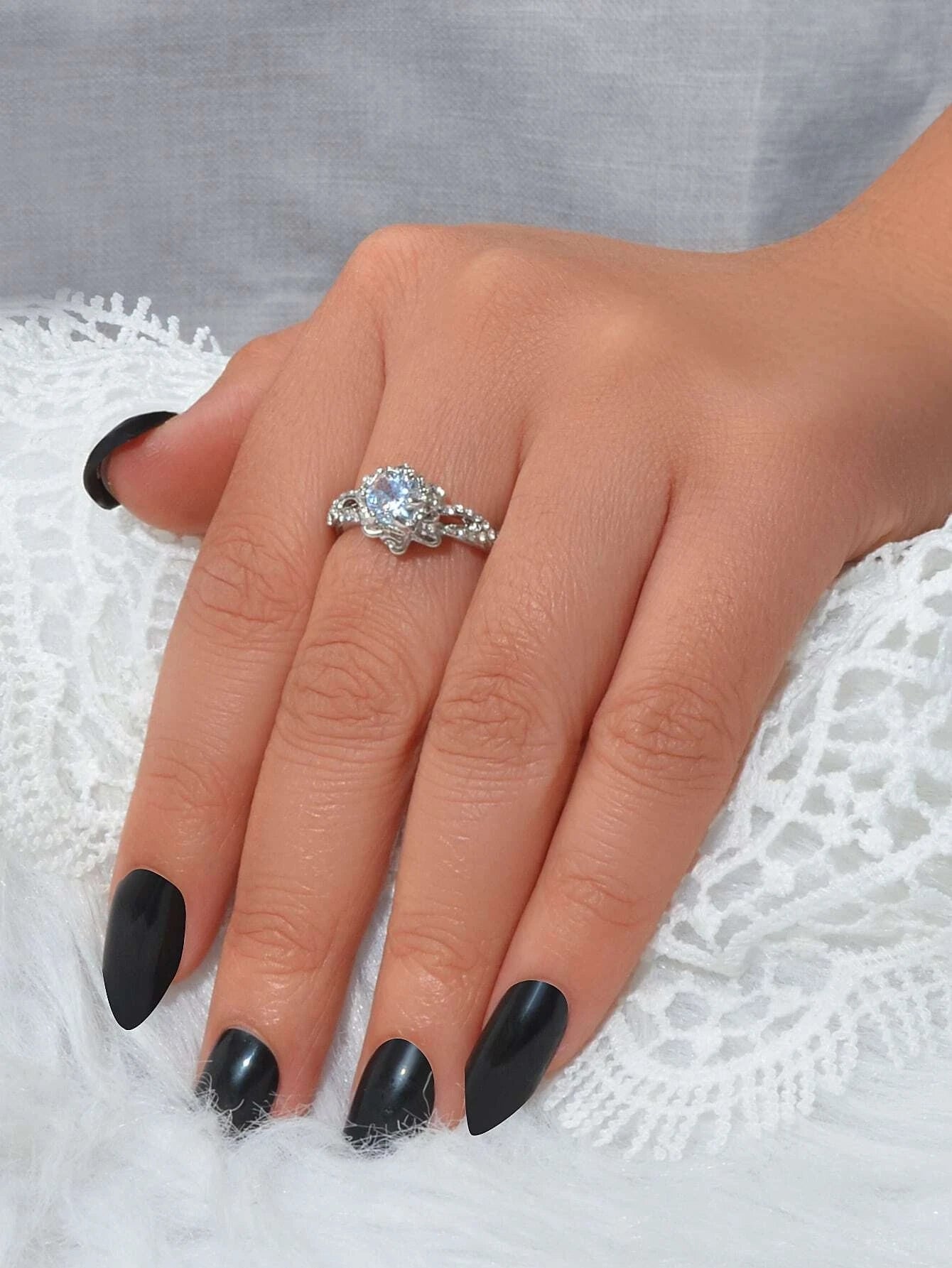 AU Local Luxury Jewelry Shiny Rhinestone Eternity Ring Wedding Party Accessories-1