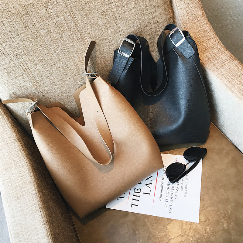 Korean leisure female new summer bag composite bucket leather handbag fashion all-match Crossbody Bag