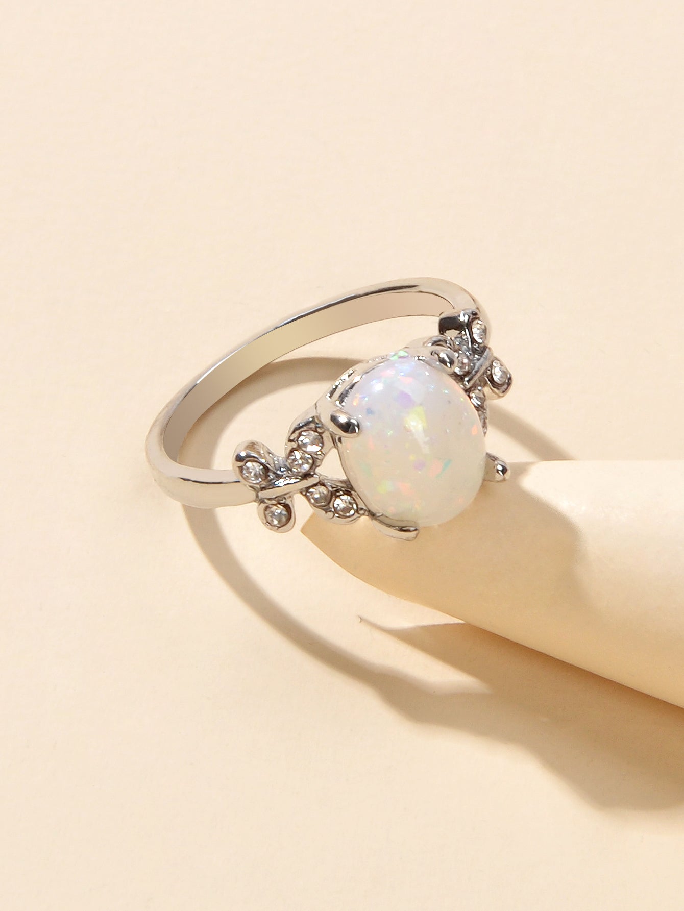 Retro Textured Jewellery Band Rhinestone Simulant Opal Butterfly Wedding Ring-2