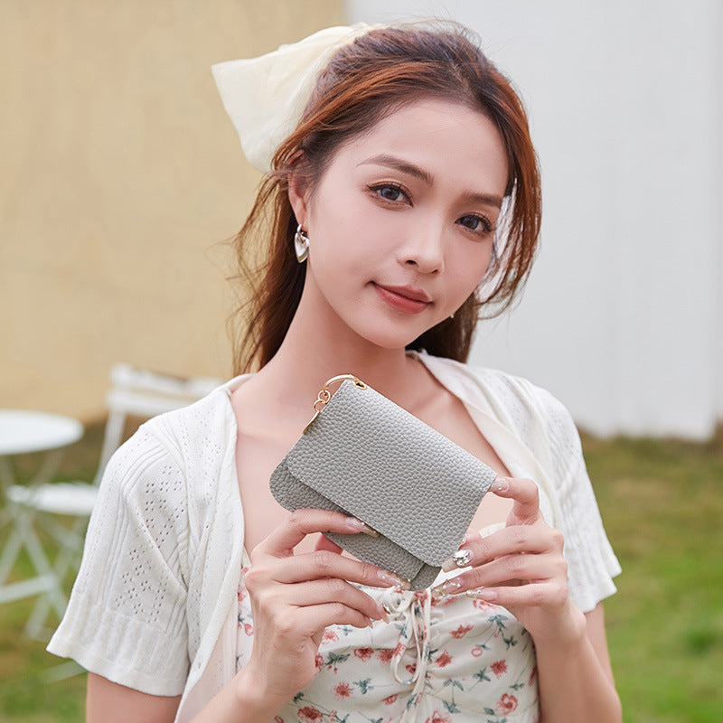 Women's Short Chic Multiple Card Slots Magnetic Snap Wallet Store Hive UNIjuntos