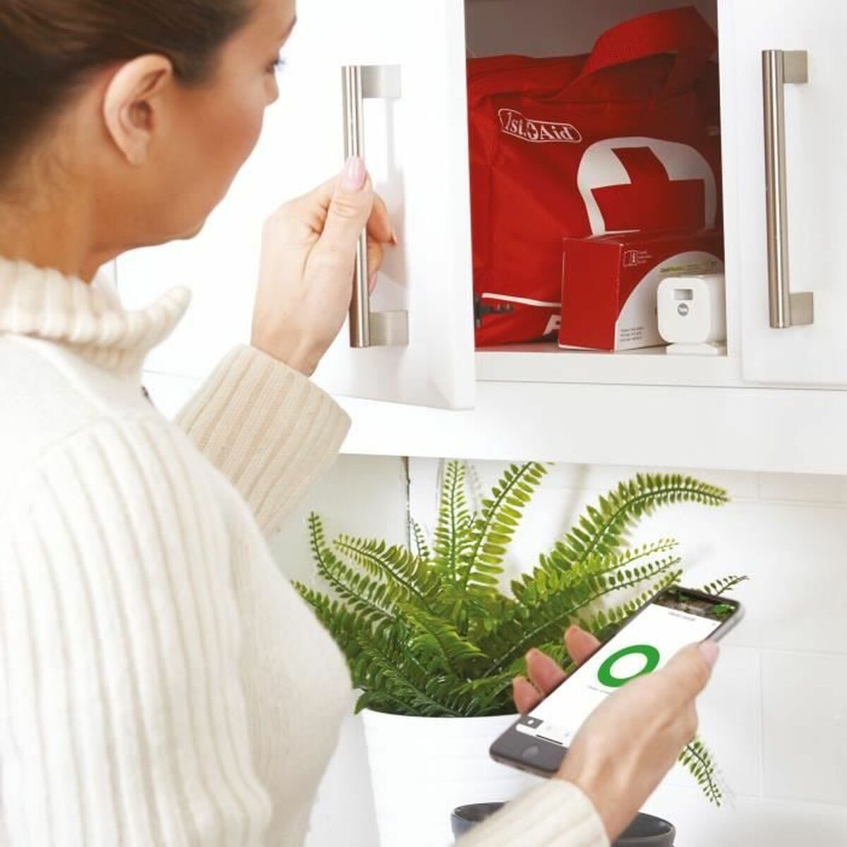 V5H00174CC33C8F7646A7616B66ECB0C87CR4256844P2