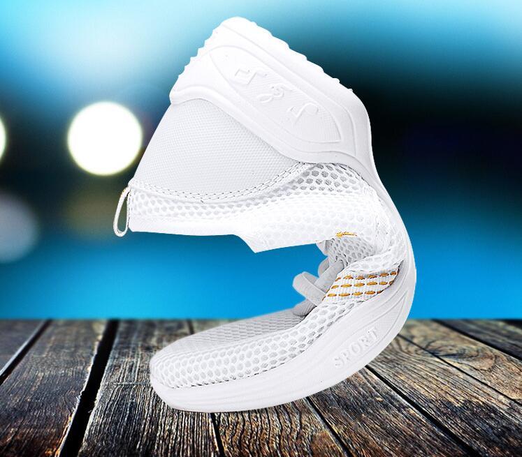 Mesh dance shoes