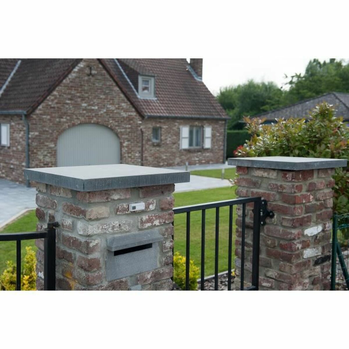 V5H631884F17EE436A751A9919AF5237C8CR6709324P2