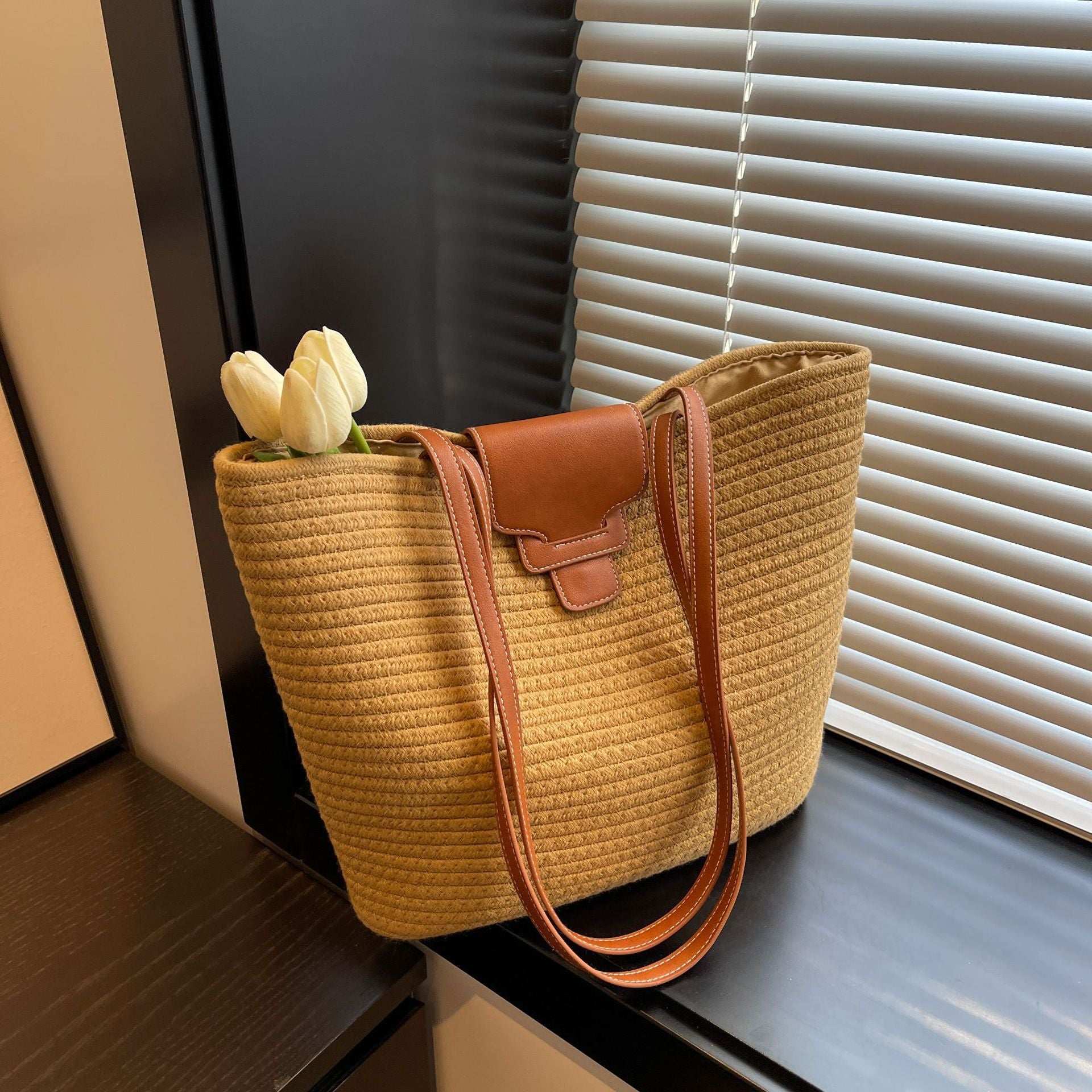 Women's Large Capacity Versatile Shoulder Bag Store Hive UNIjuntos