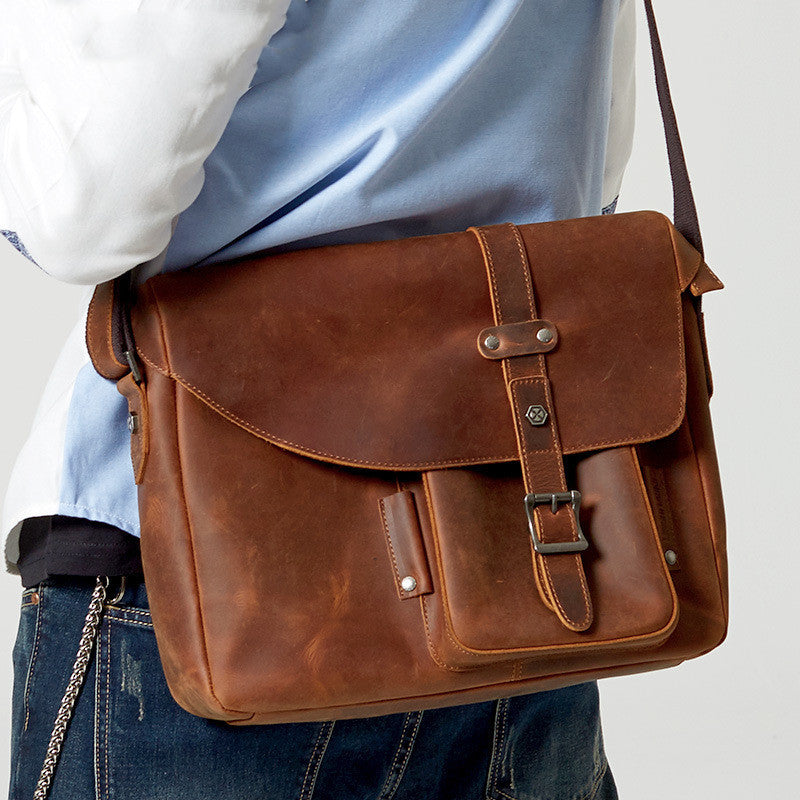 Men's Retro Casual Top Layer Leather Large Capacity One Shoulder Messenger Bag