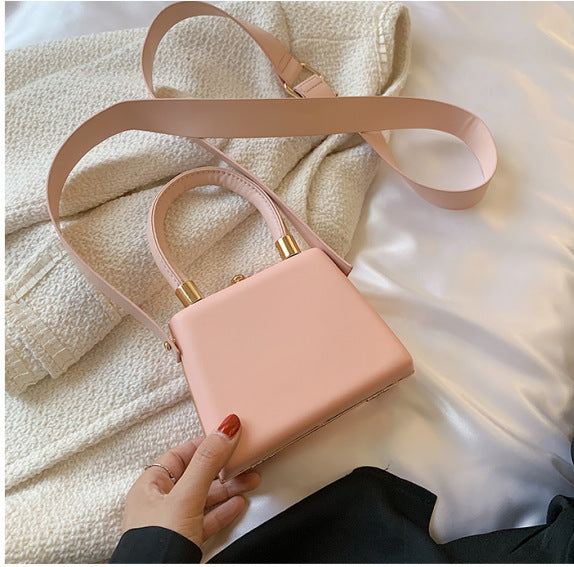 Contrast Color Artistic Ethnic Style Portable Clip Bag