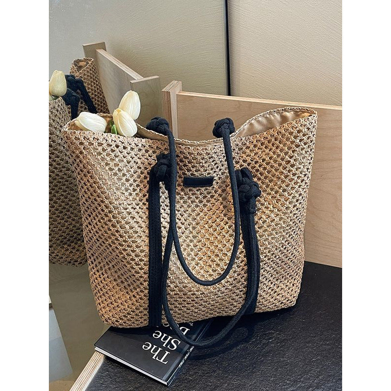 Commuter Large Capacity One-shoulder Knitted Beach Bag