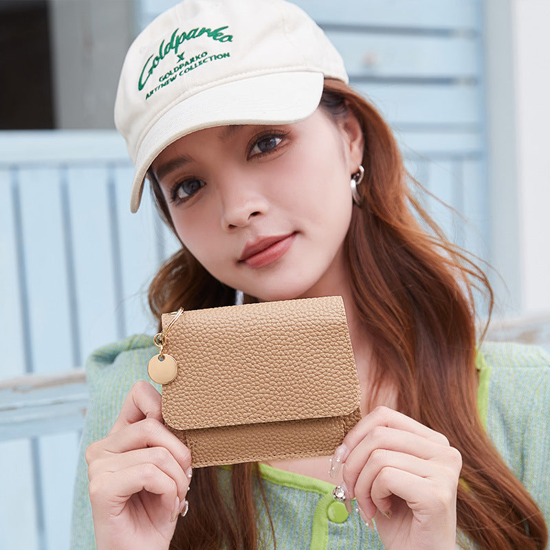 Women's Short Chic Multiple Card Slots Magnetic Snap Wallet Store Hive UNIjuntos