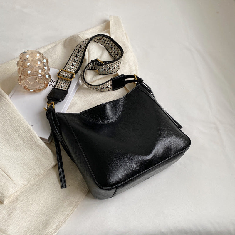 Women's Fashionable And High-end Retro Small Bag