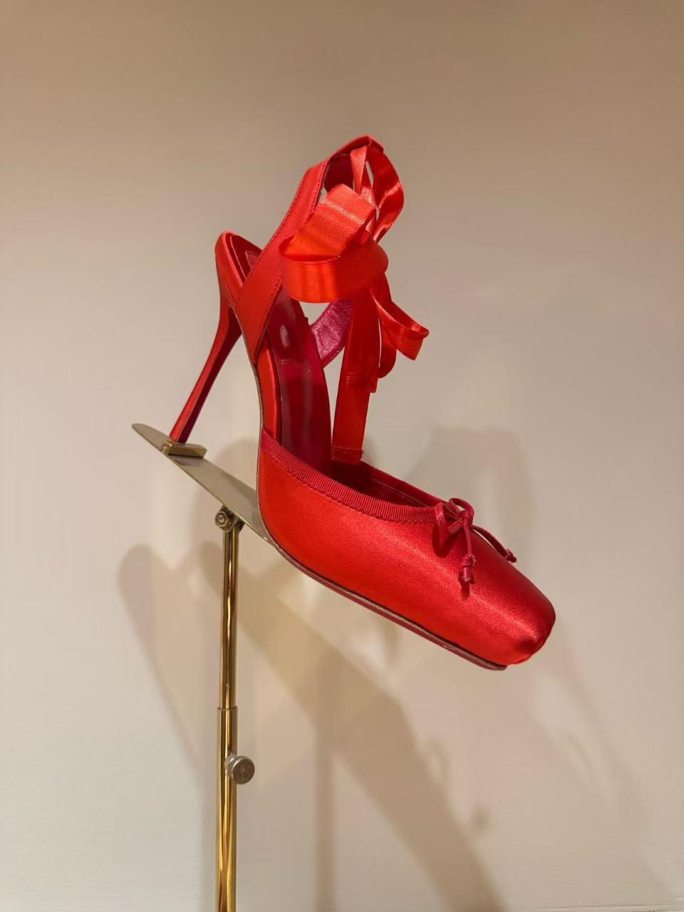 Leather Sole Women's Shoes Fashion Satin Ribbon Toe Cap