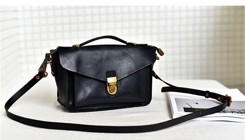 Vintage Handmade Top Layer Vegetable Tanned Cowhide Messenger Bag