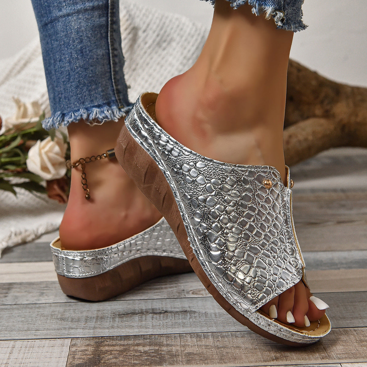 Sandales d'été à semelles épaisses à semelles épaisses pour femmes Store Hive UNIjuntos