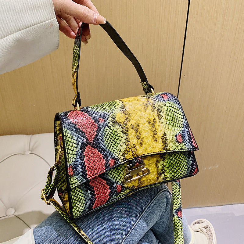 Women's Snake Pattern Gourd Lock Handbag One Shoulder Diagonal