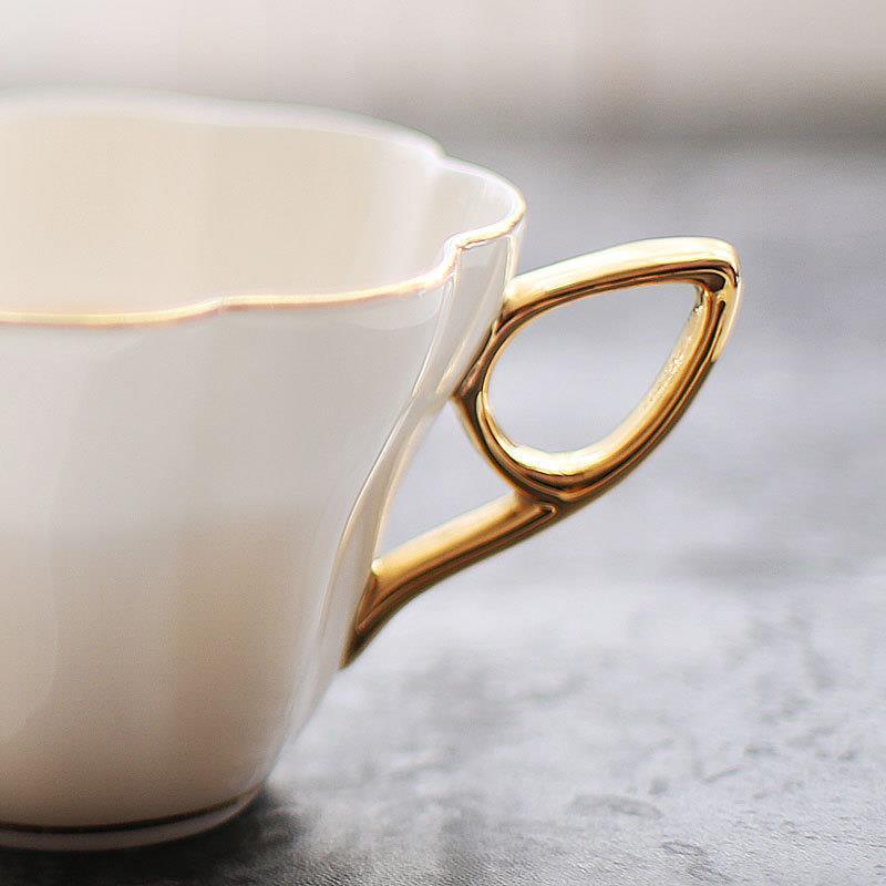 Hand-painted Gold-rimmed Coffee Mug