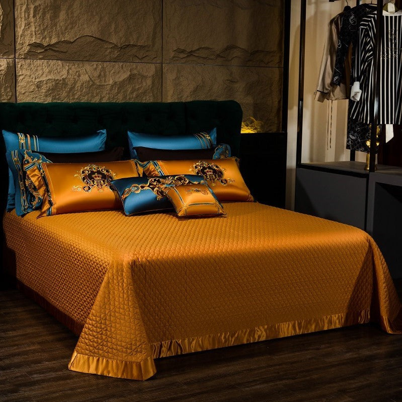 Haut de gamme luxe Plaid broderie quatre pièces correspondant costume coton longue agrafe respectueux de la peau