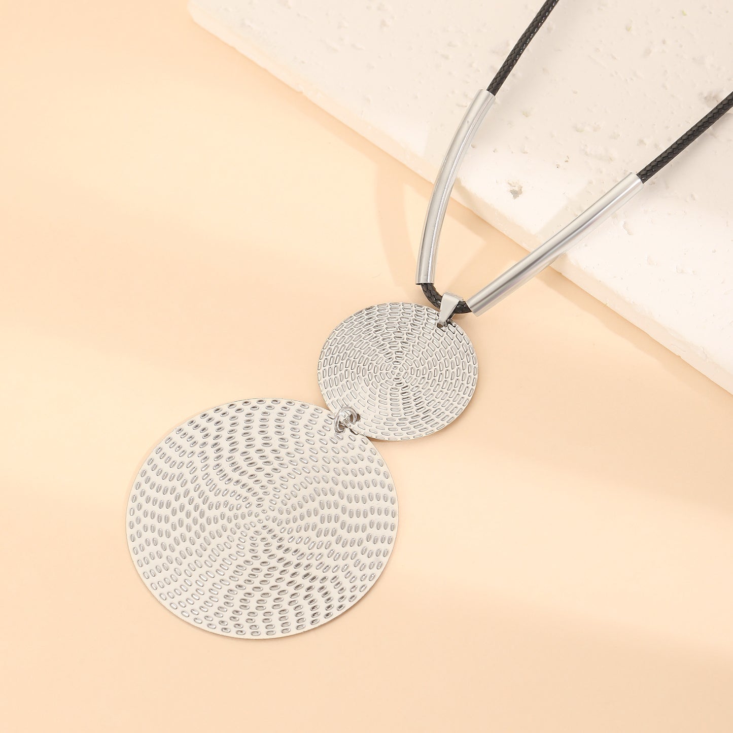 Exaggerated Pattern Double Round Cake Pendant Necklace